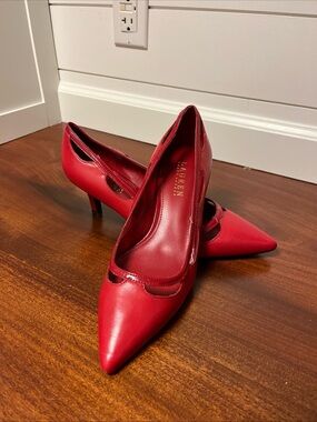 Lauren Ralph Lauren Red Pointed Kitten Heel Pumps with Cutout Trim